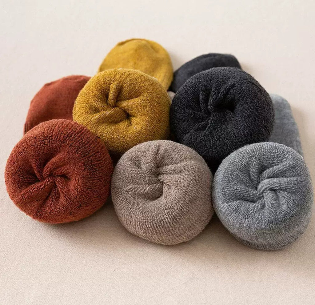 レディース秋冬用 裏起毛・厚手あったかロングソックス（オーバーニー / 防滑 / 膝保護）